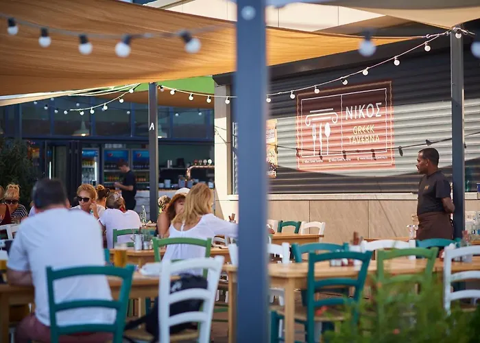 Sunset View Apartment- Pools *