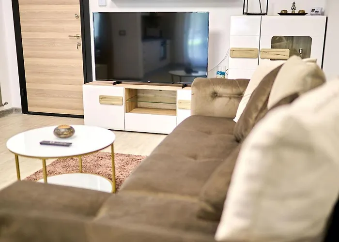 Sunset View Apartment- Pools Mamaia