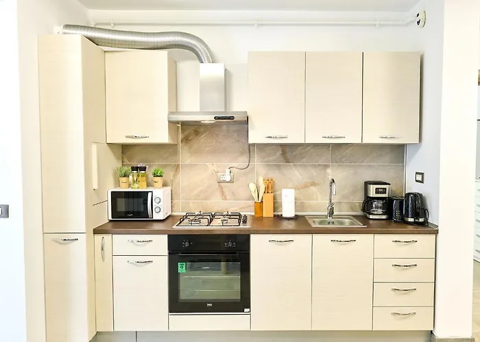 Sunset View Apartment- Pools *