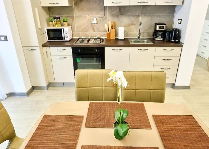 Sunset View Apartment- Pools Mamaia