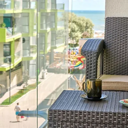 Sunset View Apartment- Pools דירה *