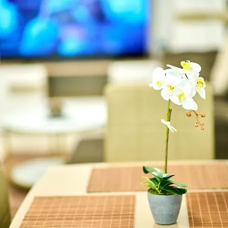 Sunset View Apartment- Pools דירה