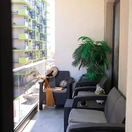 Sunset View Apartment- Pools *